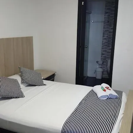 Apartamento Piso 17 Apto Cerca A La Playa 1 *